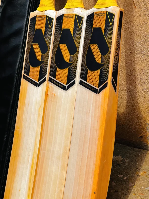 U&U Sports Gold Edition English Willow A Grade Cricket Bat - Unmatched Performance & Quality - Image 3