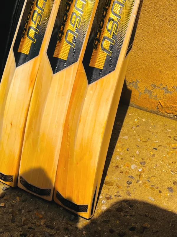 U&U Sports Gold Edition English Willow A Grade Cricket Bat - Unmatched Performance & Quality - Image 6