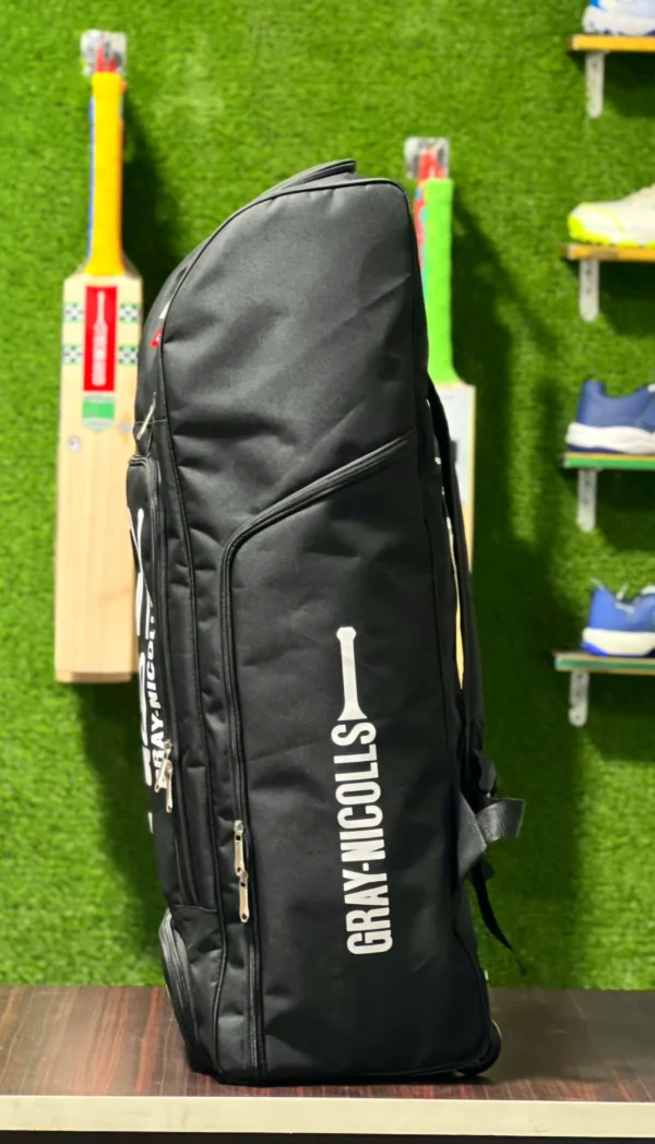 Graynicolls GN 500 Duffle Wheelie Kitbag – Ultimate Storage for Cricket Gear - Image 14