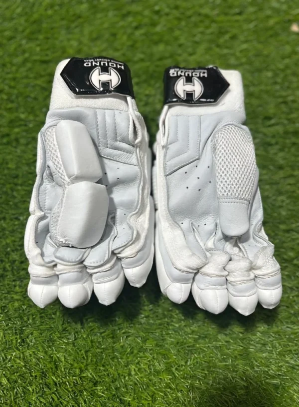 HOUND 251 NOT OUT Cricket Batting Gloves – Premium Protection for Maximum Runs - Image 7